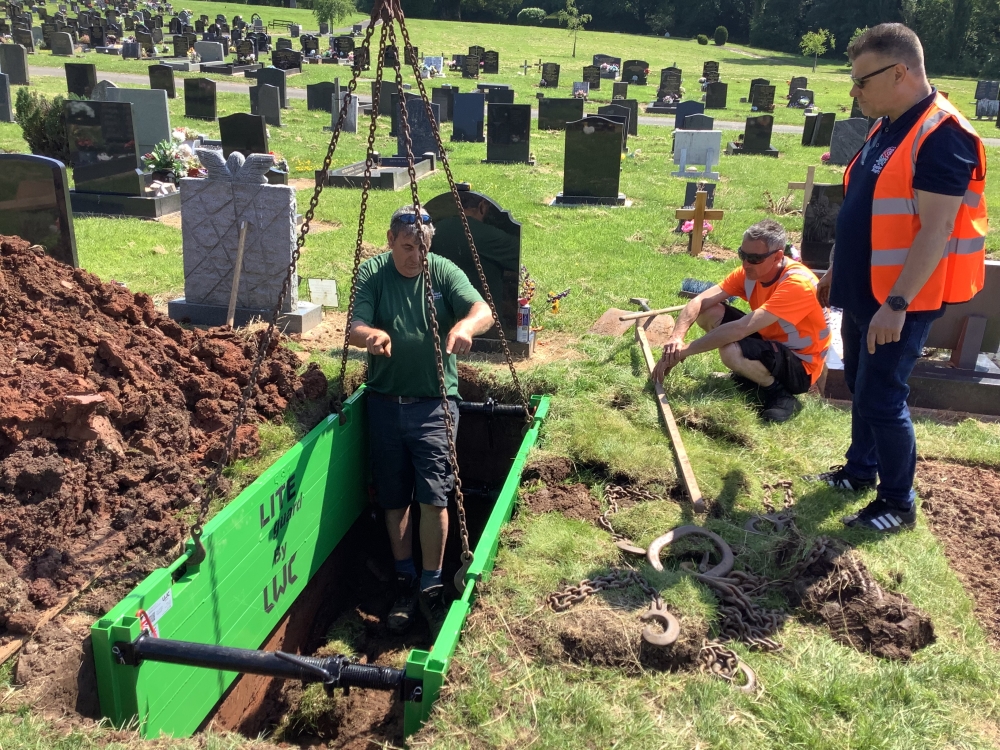 LWC Grave Shoring (1)