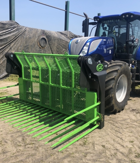 Buckrakes / Forks / Grabs