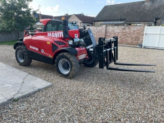 Telehandler Floating Pallet Forks 13