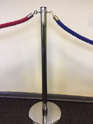 Rope & Hook Barriers 6