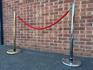 Rope & Hook Barriers