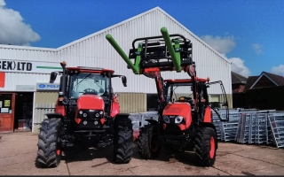 Bale Lifters (Tines In Rollers) 7