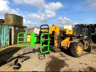 Bale Stackers (Soft Hands) 3