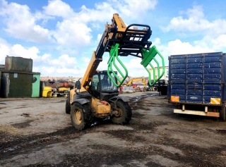 Bale Stackers (Soft Hands) 5