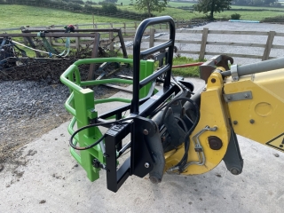 Bale Stackers (Soft Hands) 14