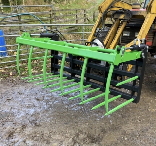 Muck Grabs (Tractor Loader) 6