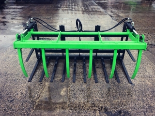 Muck Grabs (Tractor Loader) 11