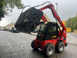 Skid Steer Sweepers 8