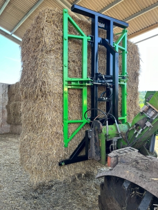 Spiked Bale Grabs