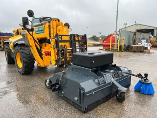 Telehandler Sweepers 28