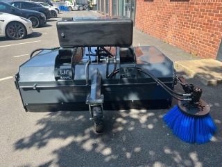 Telehandler Sweepers 16