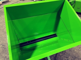 Towable Drop Gritters 11