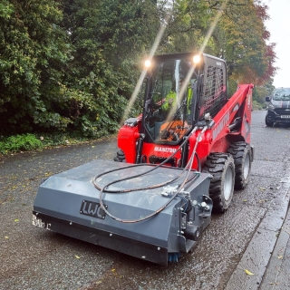 Skid Steer Sweepers 0